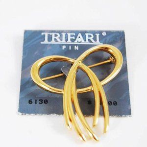 New TRIFARI Gold-Tone Bow Pin Brooch Vintage